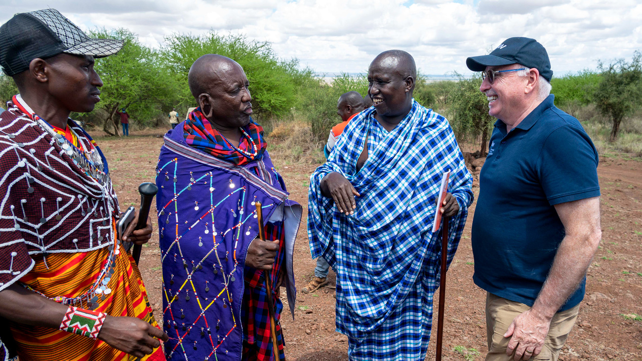 From left: Sondika Melok, Chief of the Iltuati age-set in Amboseli, Elias Shoke, Chief of the Ilkidotu age-set, John Tajeu Miliara, a member of Olgulului Ololarashi Group Ranch (OOGR), and Azzedine Downes, IFAW President & CEO.