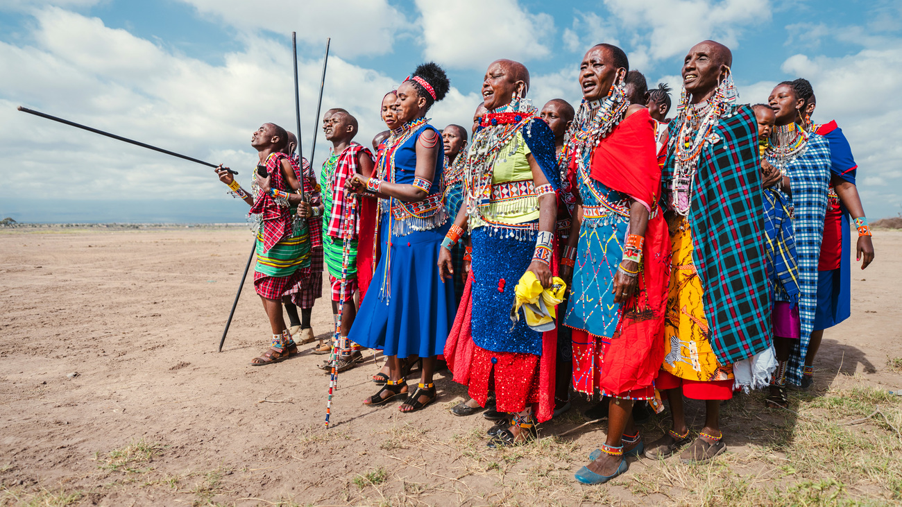 Family of Jenga Mama graduates arriving to the graduation ceremony, Amboseli, Kenya.