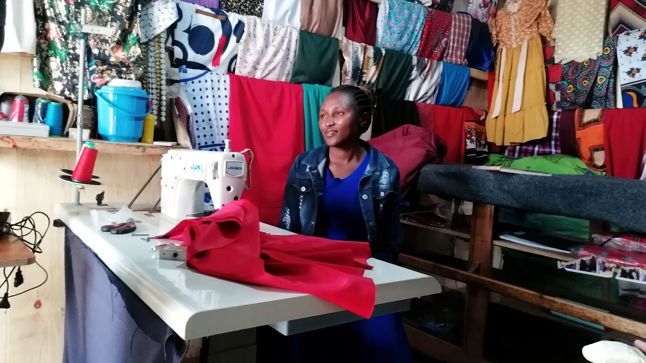 Women in Amboseli gain vocational skills through IFAW’s Jenga Mama initiative, empowering them to build livelihoods, strengthen their communities, and lead in local conservation.