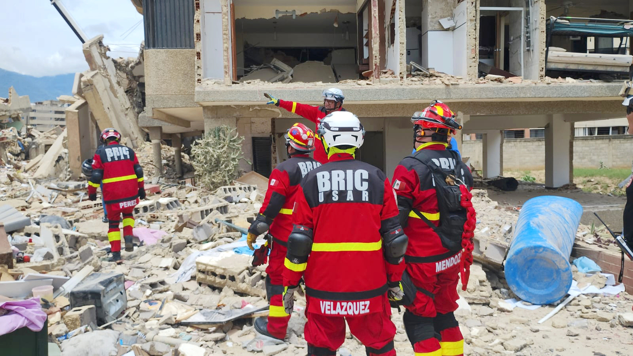 Mexico's BRIC Urban Search and Rescue team, helps search for survivors following the devastating earthquakes in Venezuela.