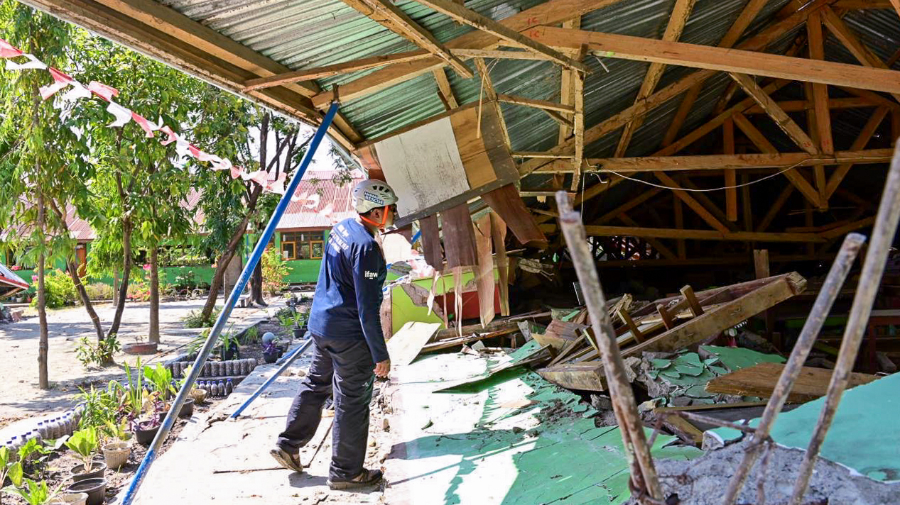 The Center for Orangutan Protection (COP) team conducting assessments after earthquake in Flores, Indonesia.